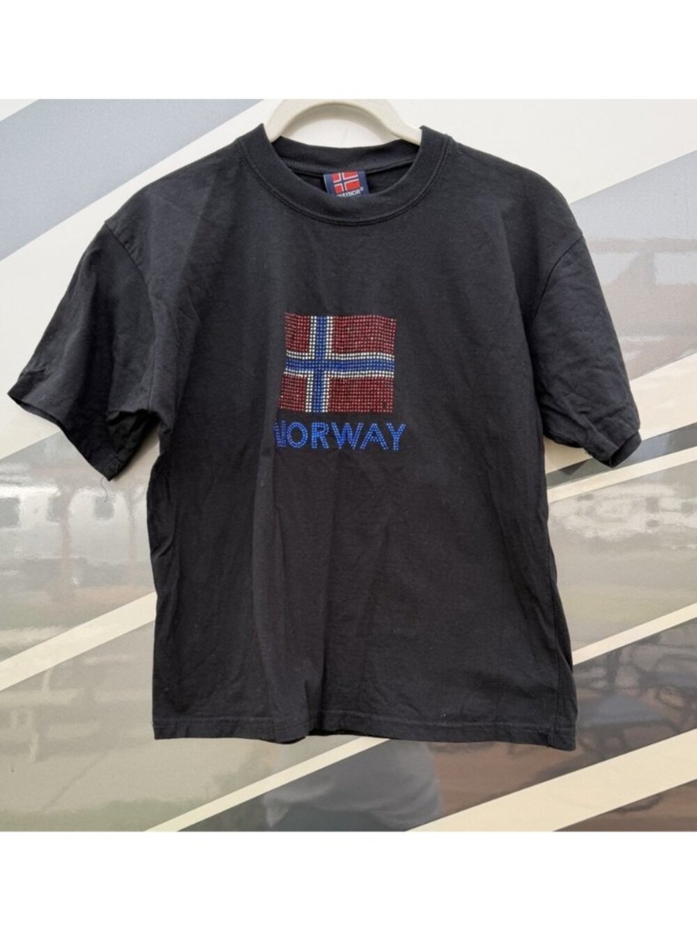 Vintage Y2K Waynor black retro rhinestones beaded Norway flag tshirt XL festival